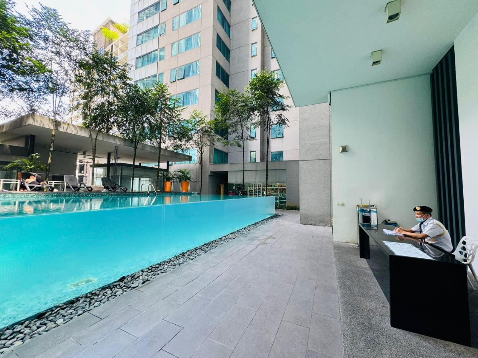 Summer Suites Klcc By Homestay Kuala Lumpur Extérieur photo