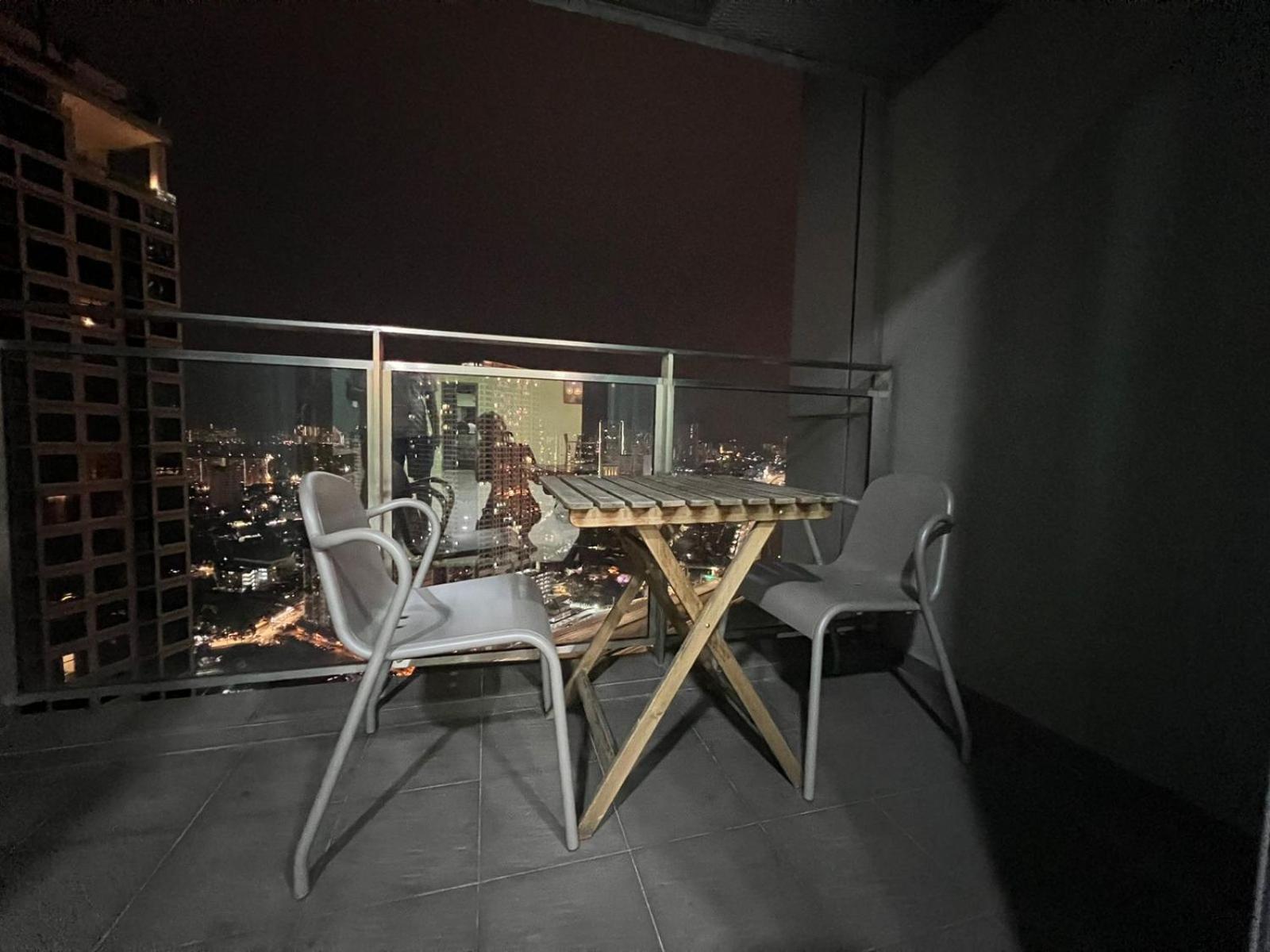 Summer Suites Klcc By Homestay Kuala Lumpur Extérieur photo