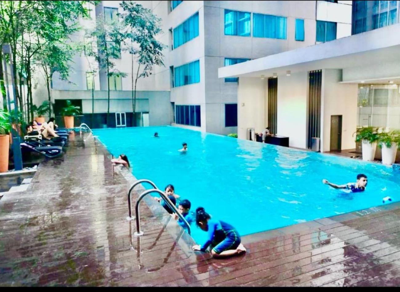Summer Suites Klcc By Homestay Kuala Lumpur Extérieur photo