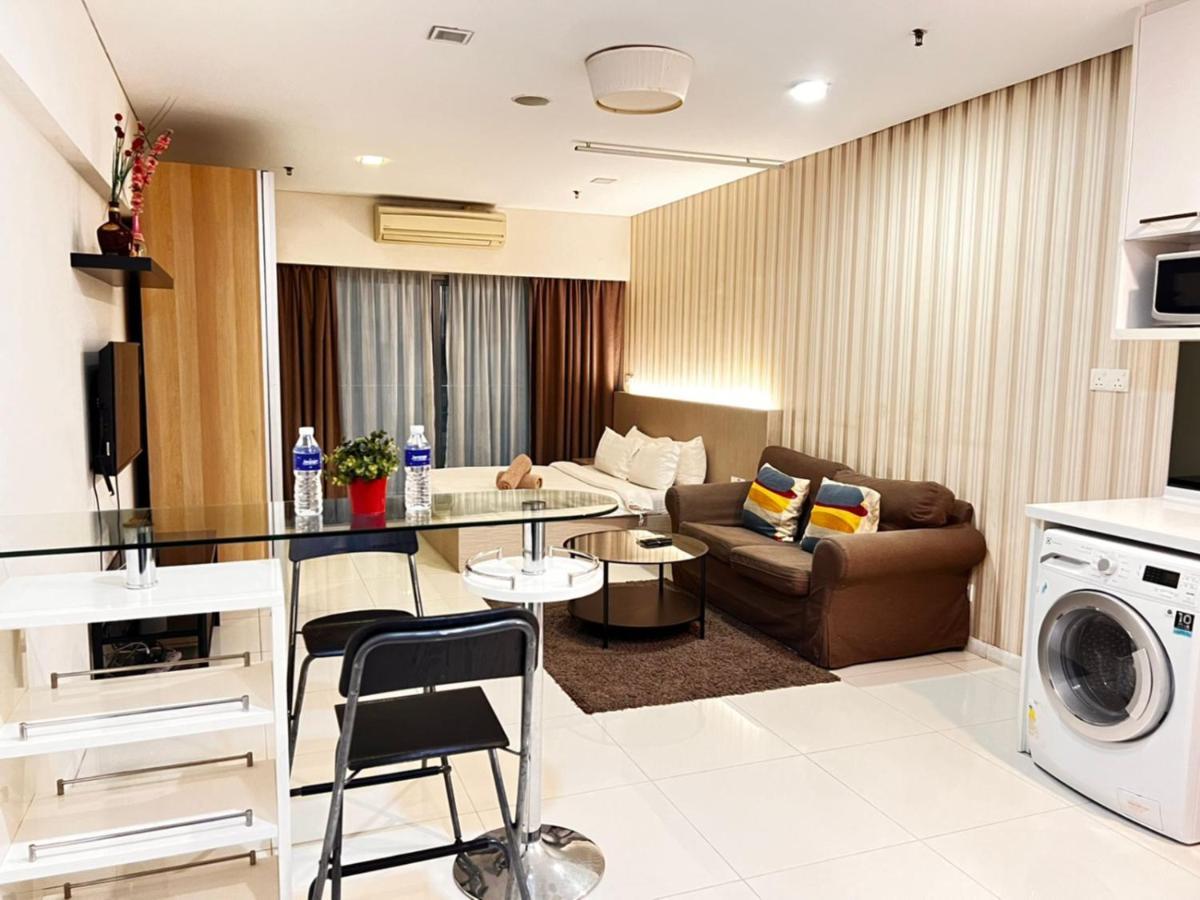 Summer Suites Klcc By Homestay Kuala Lumpur Extérieur photo