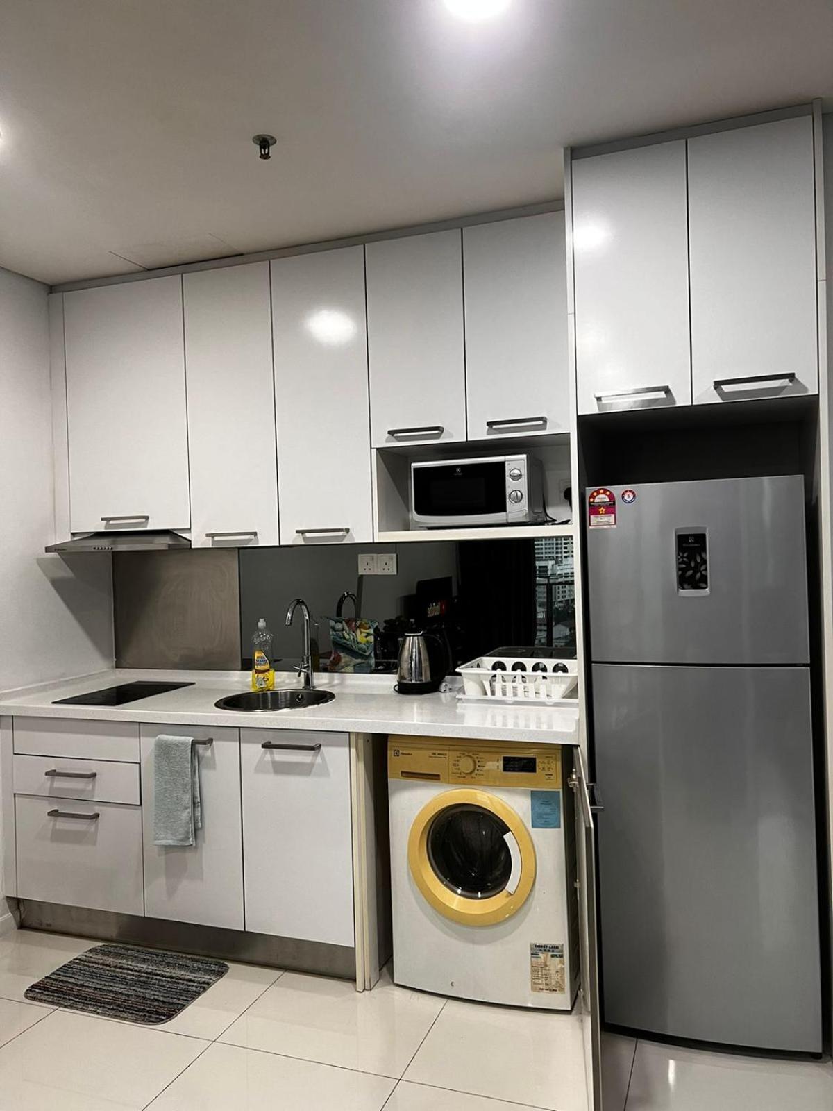 Summer Suites Klcc By Homestay Kuala Lumpur Extérieur photo