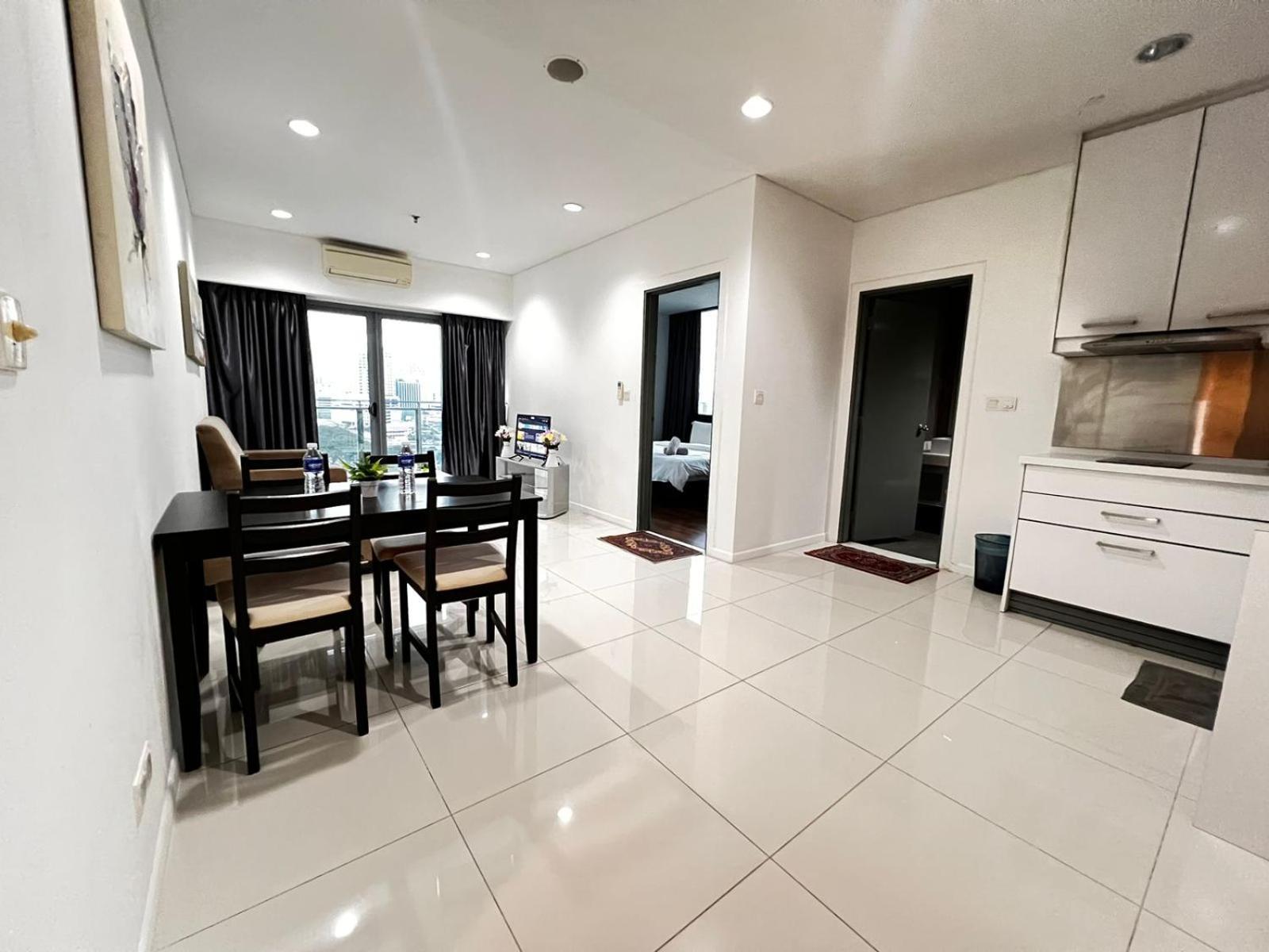 Summer Suites Klcc By Homestay Kuala Lumpur Extérieur photo
