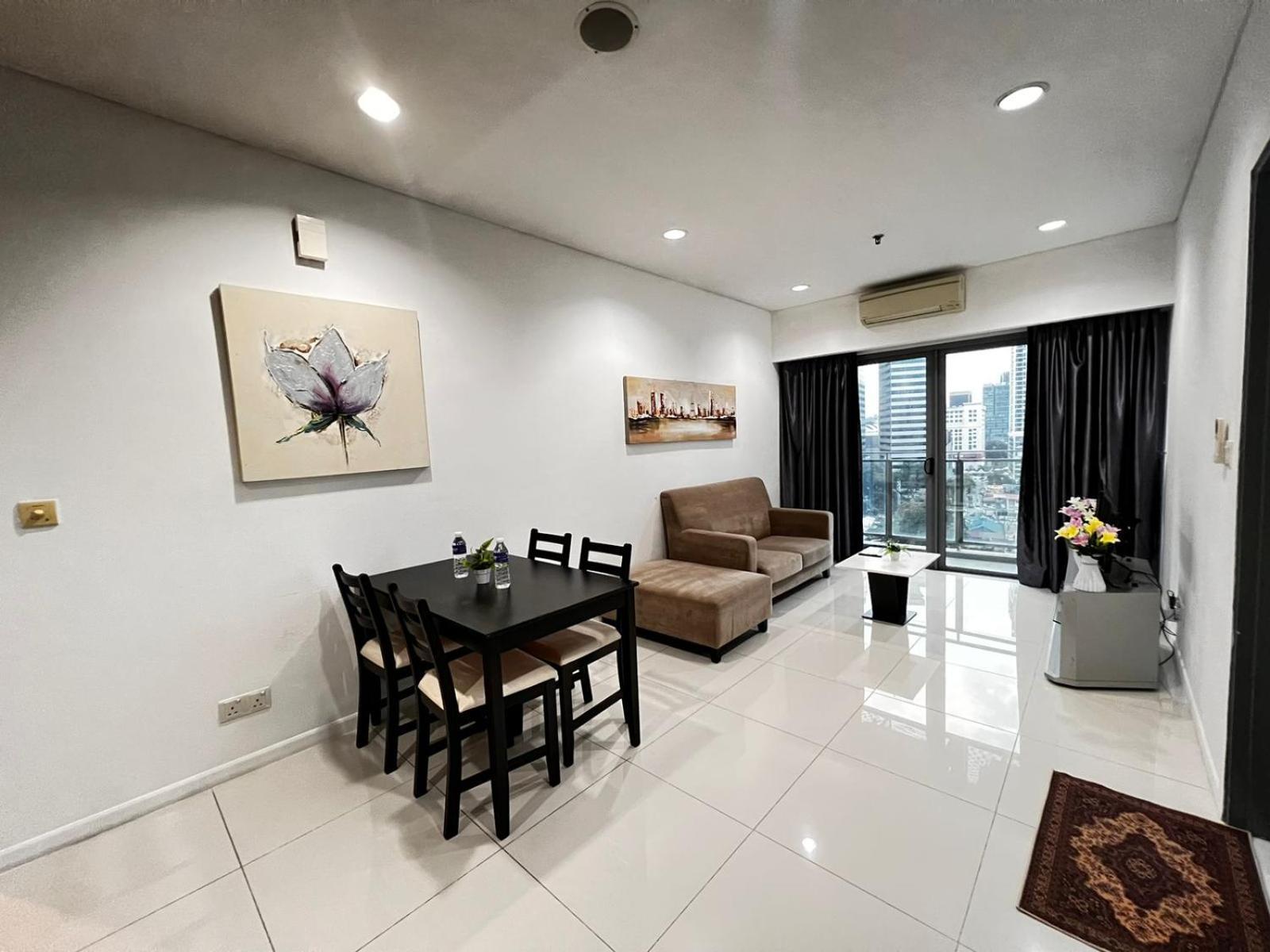 Summer Suites Klcc By Homestay Kuala Lumpur Extérieur photo