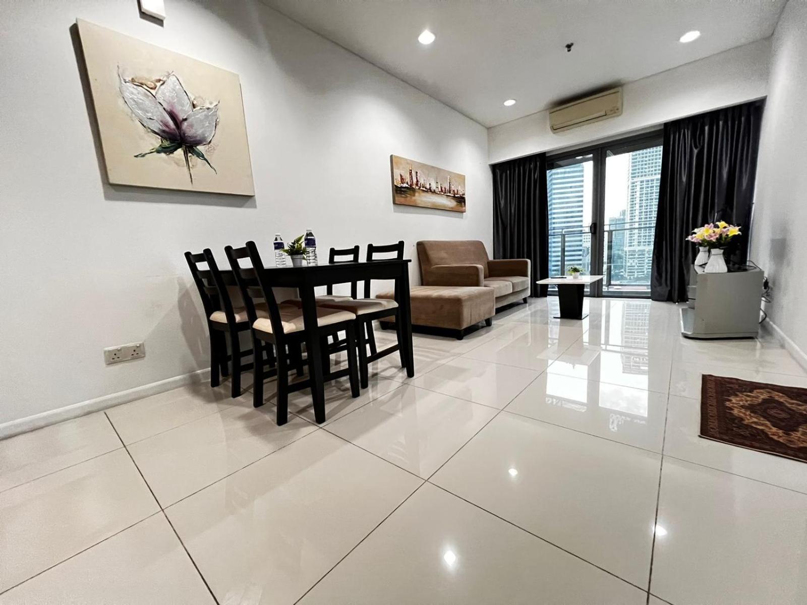 Summer Suites Klcc By Homestay Kuala Lumpur Extérieur photo